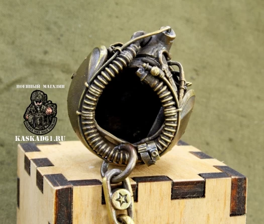 Брелок "Шлем летный ЗШ-7АП" (латунь) фото 7